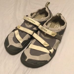 ALTRA Eve minimalist running shoes